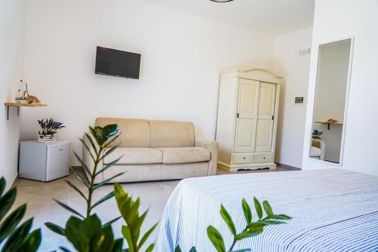 B&B La Penisola Порто-Чезарео Экстерьер фото